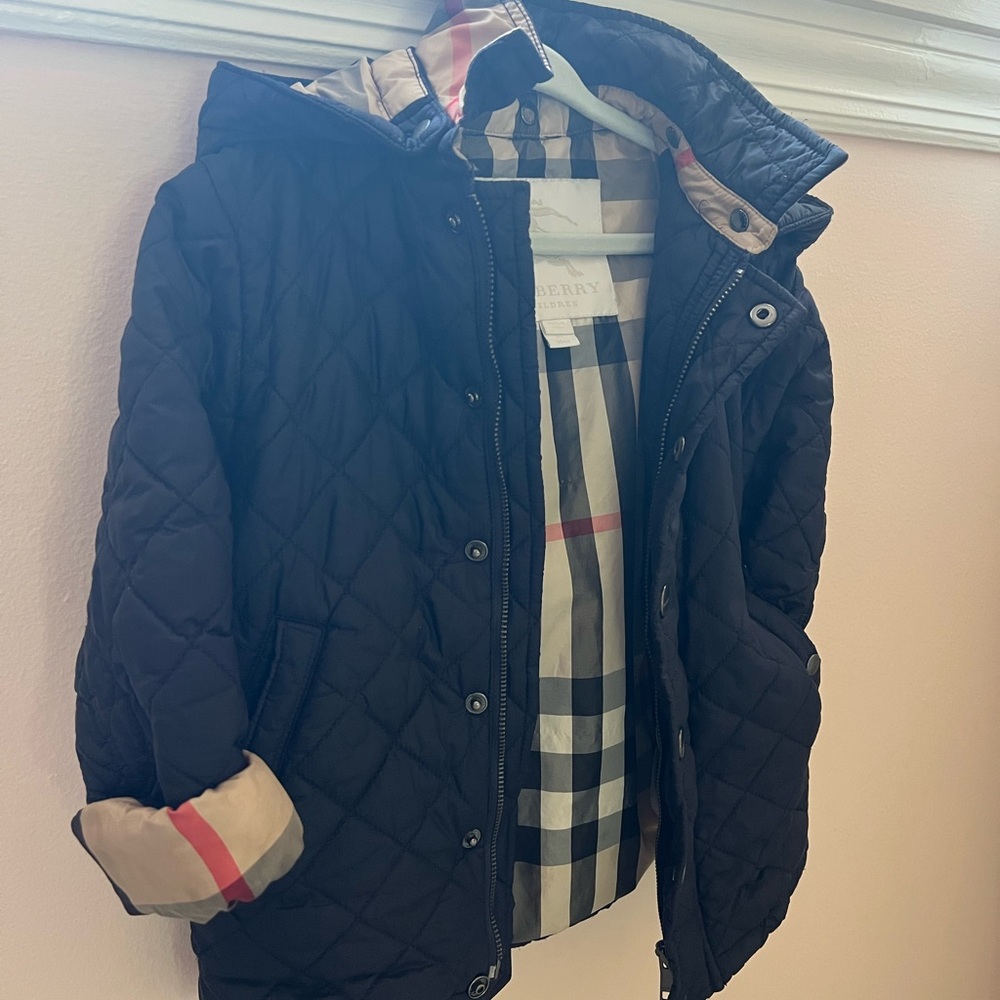 Burberry Quilted Jacket with classic Nova Check Pattern